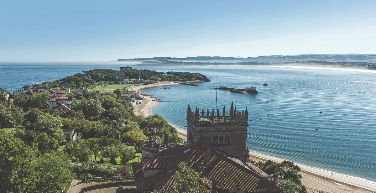 Top-Up en Sports Management | Surf, Sail & Golf | BA (Hons) | CESINE